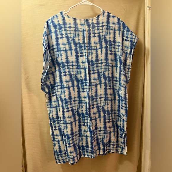 ⚫️ BOGO Tahari Blue Tie-Dye Women's Top Cover Up Size Medium Beach Vacation - Picture 6 of 6